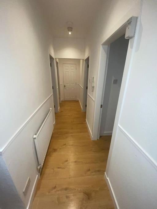 Steps Away From All The Action Edimburgo Exterior foto